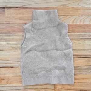 Wilfred Sleeveless Turtleneck Womens Xsmall 100% Merino wool sweater vest tan